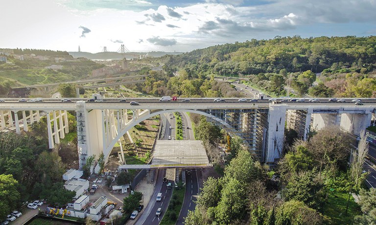 Reparação do viaduto mais longo de Lisboa